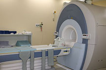 脳画像検査 MRI装置